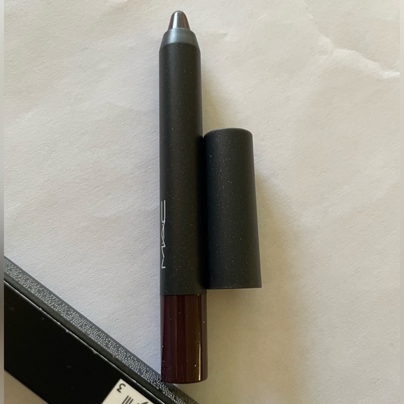 MAC Velvetease Lip Pencil VELVET TEEN Full Size Shade Burgundy Brand New - Picture 3 of 3